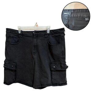 Novamen Women’s Black Denim Shorts Mid Rise Casual Size 42